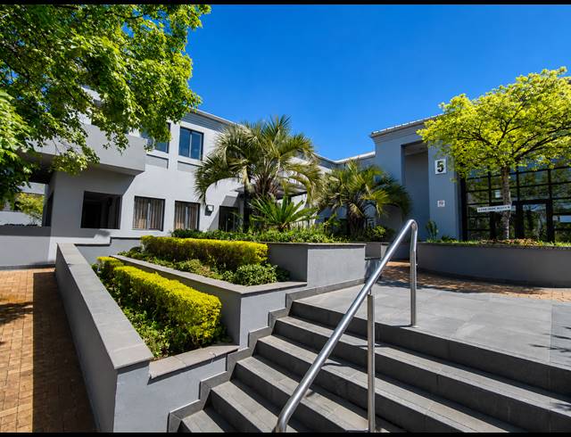 198M² OFFICE TO LET IN BRYANSTON